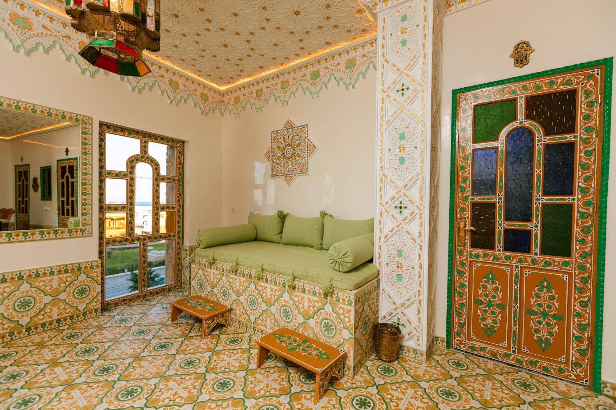 Colorful Traditional W/views Of Spain Ferienhaus Tanger