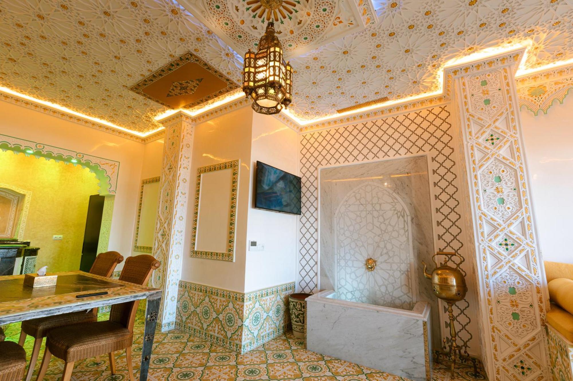 Colorful Traditional W/views Of Spain *
